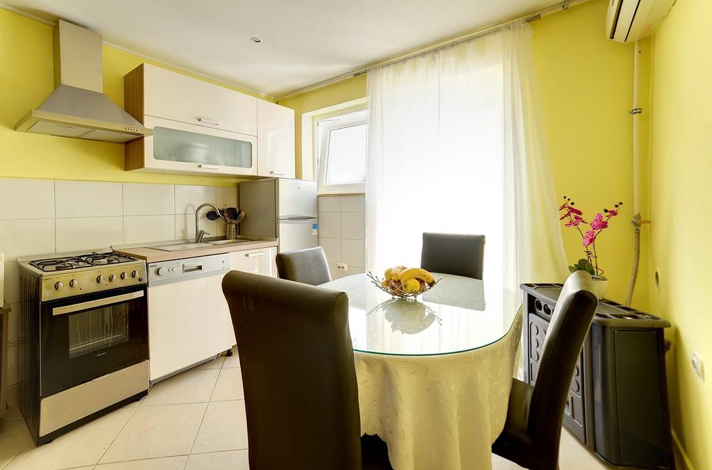 Apartments Tereza 1352 Pula Buitenkant foto