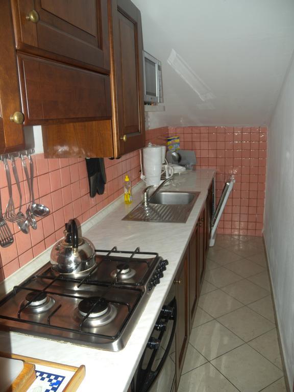 Apartments Tereza 1352 Pula Buitenkant foto